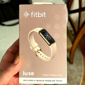 FitBit LUXE